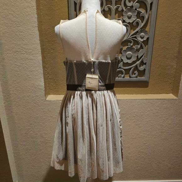 Ryu L Lace Mesh Dress Tan Cream Romantic Boho Cottagecore Vintage Fit Flare - Picture 4 of 16